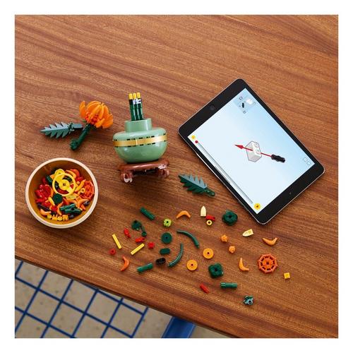 LEGO Botanicals Chrysanthemum Flower Decor 10368 Building Set - Primary Image