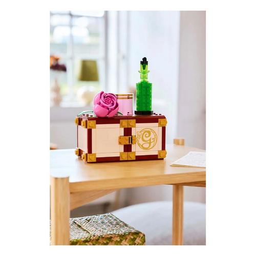 LEGO Wicked Glinda & Elphaba's Dormitory 75683 Building Set - Primary Image