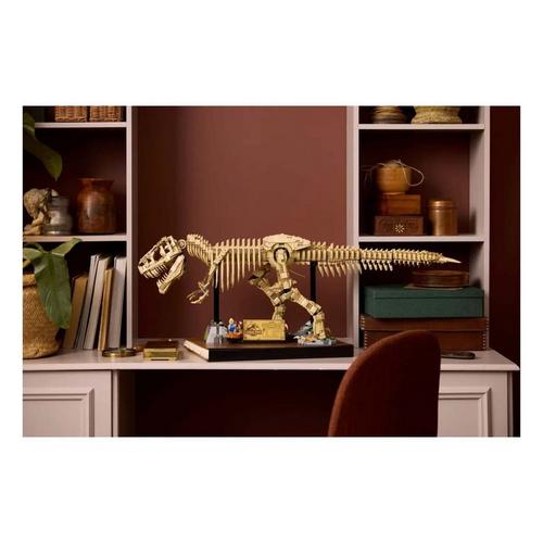 LEGO Jurassic World Dinosaur Fossils Tyrannosaurus rex 76968 Building Set - Primary Image