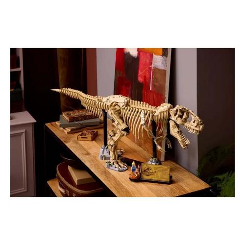 LEGO Jurassic World Dinosaur Fossils Tyrannosaurus rex 76968 Building Set - Primary Image