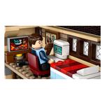 LEGO Harry Potter Privet Drive Aunt Marge's Visit 76451 Building Set - Thumbnail 4 of 11