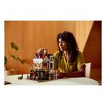 LEGO Icons Tudor Corner 10350 Building Set - Thumbnail 9 of 12
