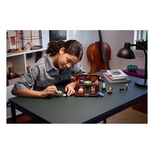 LEGO Wednesday Thing's Apartment 76785 Building Set - Primary Image