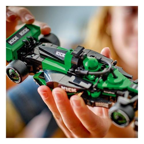 LEGO Speed Champions KICK Sauber F1 Team C44 Race Car 77247 Building Set - Primary Image