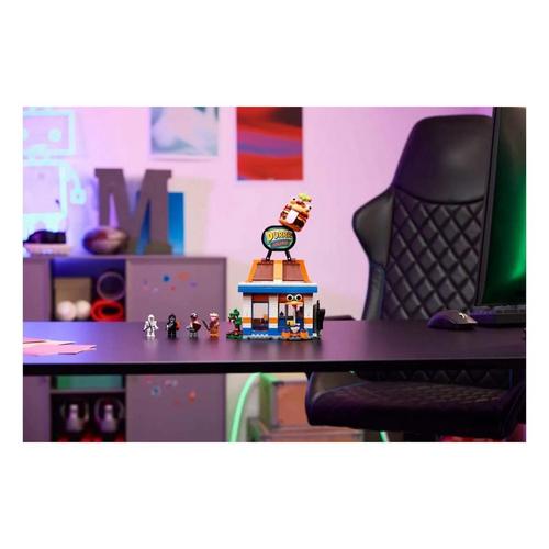 LEGO Fortnite Durrr Burger Restaurant 77076 Building Set - Primary Image