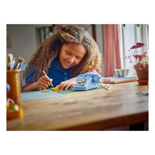 LEGO Creator 3 in 1 Retro Telephone 31174 Building Set - Primary Image