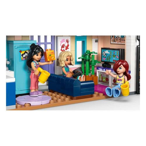 LEGO Friends Liann's Family House 42687 Building Set - Primary Image