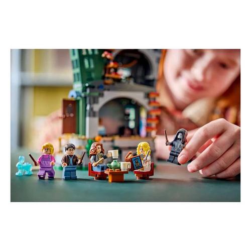 LEGO Harry Potter Luna Lovegood's House 76467 Building Set - Primary Image