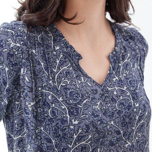 Women's Aventura Autumn Long Sleeve V-Neck Blouse - Primary Image