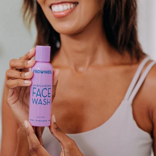 Frownies pH Balancing-Face Wash - Primary Image