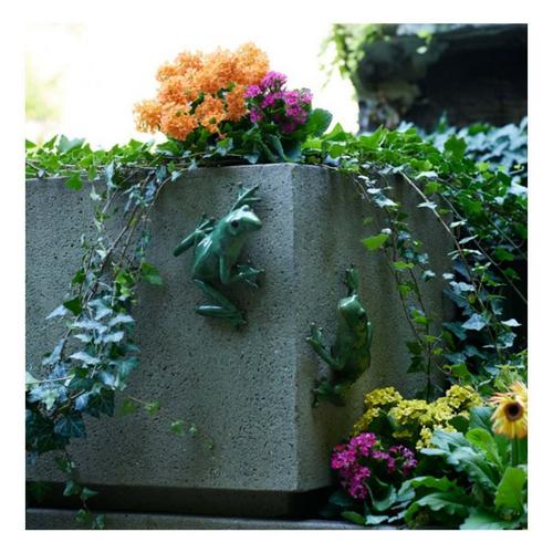 Melrose International Stone Garden Frog Wall Accent (Set of 2) - Primary Image