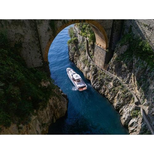 Garmin GPSMAP 9210 Chartplotter with Garmin Navionics+ - Primary Image