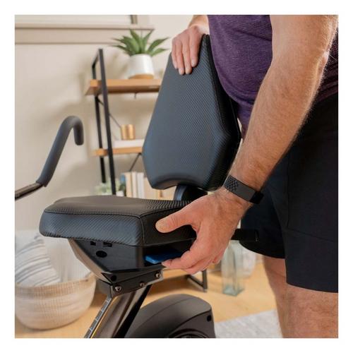 Teeter FreeStep LT7 Recumbent Cross Trainer - Primary Image