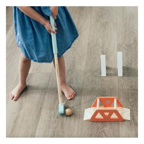 Wonder & Wise Putt Putt Golf - Primary Image