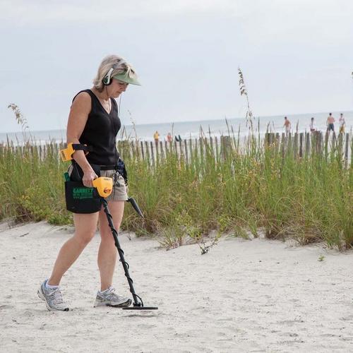 Garrett ACE 250 Metal Detector - Primary Image