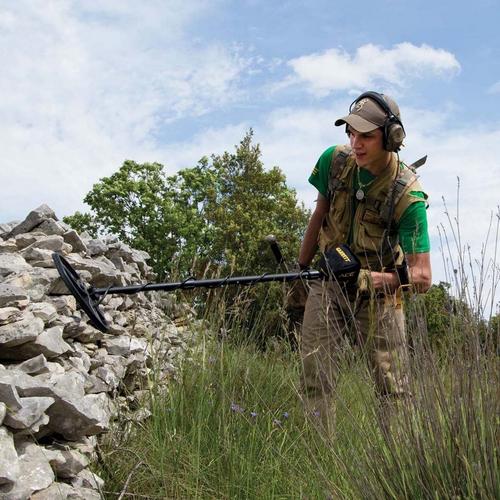 Garrett ACE 400 Metal Detector - Primary Image