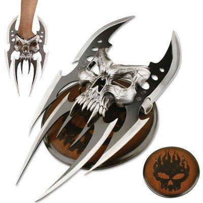 SZCO Supplies Vampire Fang with Display Plaque - SZCO Supplies