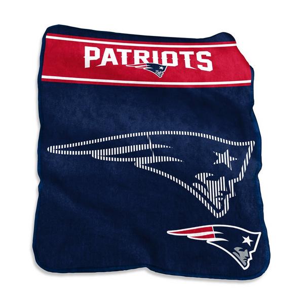 Logo Brands New England Patriots 60x80 Raschel Throw