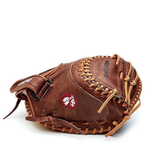 Nokona Walnut W-V3250 Velcro 32.5" Closed Web Fastpitch Catchers Mitt - Primary Image