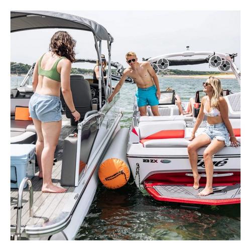 MISSION TITAN Inflatable Tie-up Boat Bumper - Primary Image