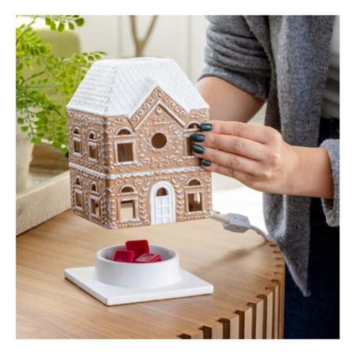 Candle Warmers Etc. Gingerbread House Canopy Fragrance Warmer - Primary Image