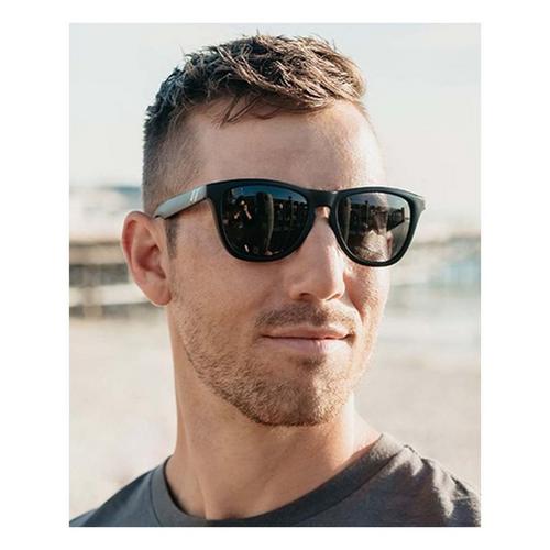 Blenders Eyewear L Series Polarized Sunglasses | SCHEELS.com display picture 2