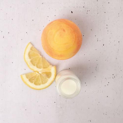 Cosset Sunrise Therapy (Vitamin C Milk Therapy) Bath Bomb - Primary Image