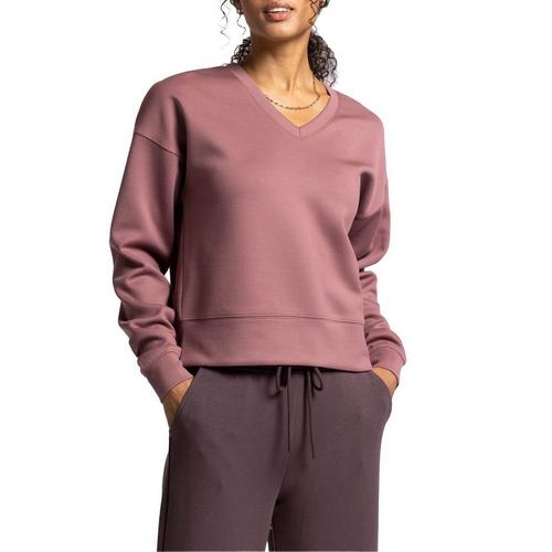 Women's RECREATION Martina V-Neck Crop - Primary Image