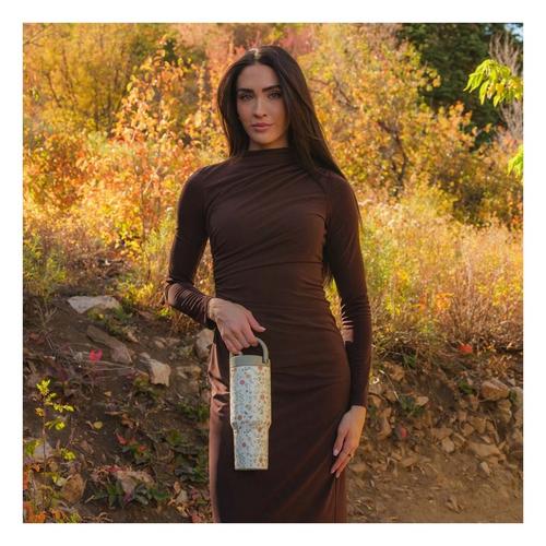 HydroJug x SCHEELS 32oz Sport Bottle - Primary Image