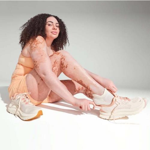 Adult Feetures Elite Light Cushion No Show Tab Running Socks - Primary Image