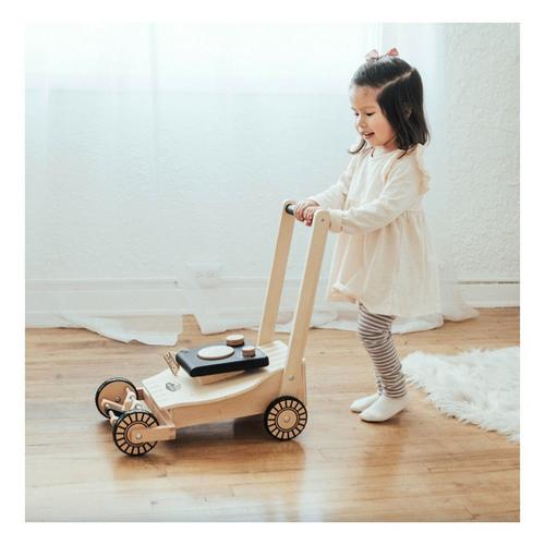 Wonder & Wise Lawn Enforcer - Primary Image