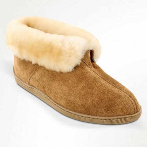 Men's Minnetonka Sheepskin Bootie Slippers - Primary Image