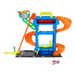 Hot Wheels Stunt and Splash Set - Thumbnail 1 of 4