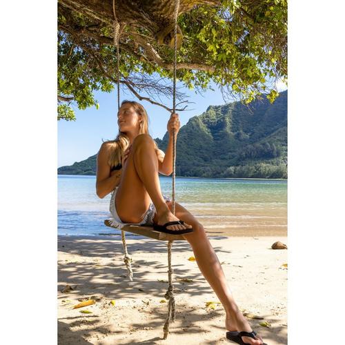 Women's Reef Cushion Breeze Flip Flop Sandals - Primary Image