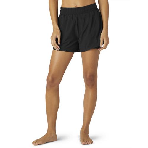 Women's Beyond Yoga Stretch Woven In Stride Lined Shorts - Primary Image