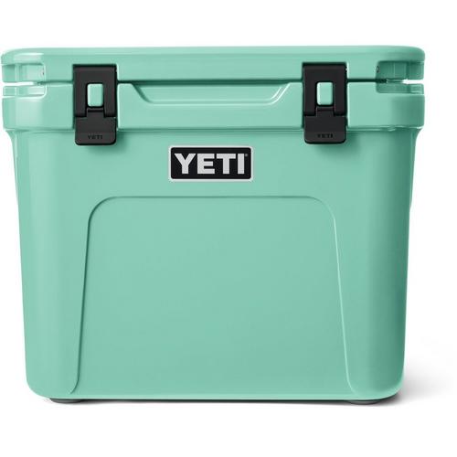 YETI Roadie 32 Wheeled Cooler | SCHEELS.com