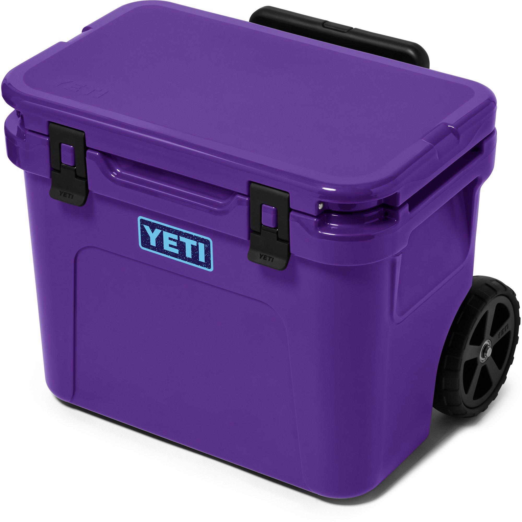 YETI Roadie 32 Wheeled Cooler | SCHEELS.com