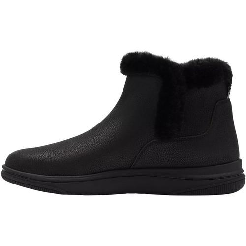 Women's Clarks Breeze Fur Boots - Primary Image