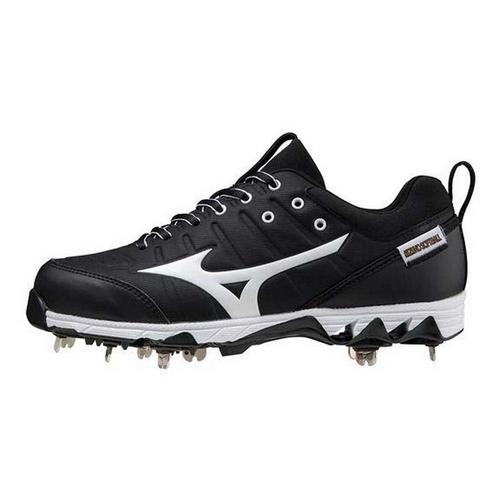 Women's Mizuno 9-Swift 7 Low Metal Softball Cleats - Primary Image