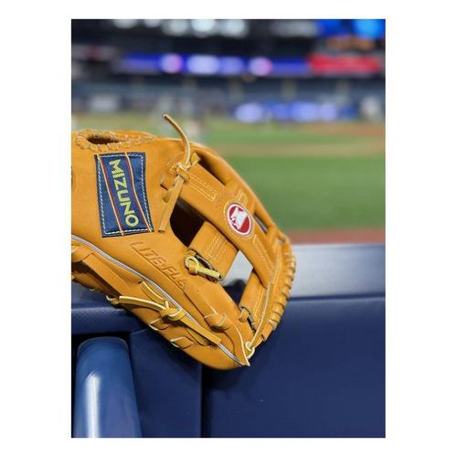 Mizuno World Win GWW-40HAGA 11.5" Infield Baseball Glove - Primary Image