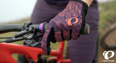 Choosing the Right Cycling Gloves: A Complete Guide