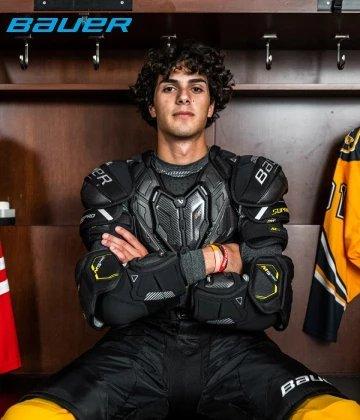 Junior Bauer Supreme M3 Hockey Shoulder Pads