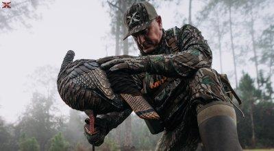 How to Set Up Decoys for Turkey Hunting