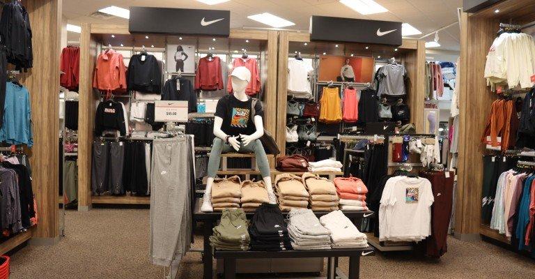 Women's Athletic Clothing at Moorhead