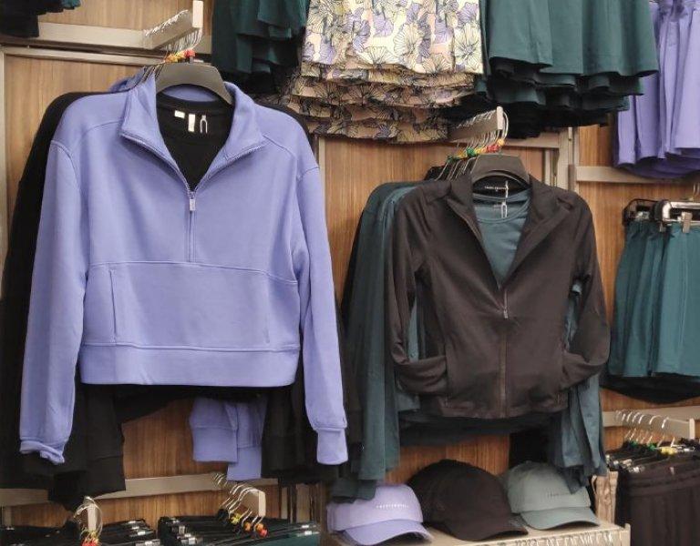 Women’s Tops