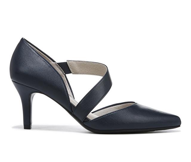 Women's LifeStride Suki Pumps in Lux Navy color