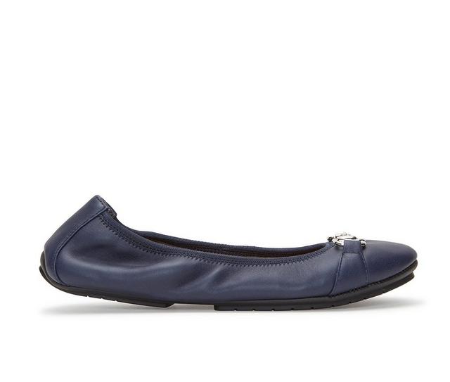 Women's Me Too Olympia Flats in Navy color