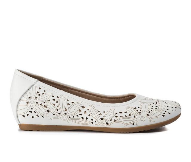 Women's Baretraps Mariah Flats in White color