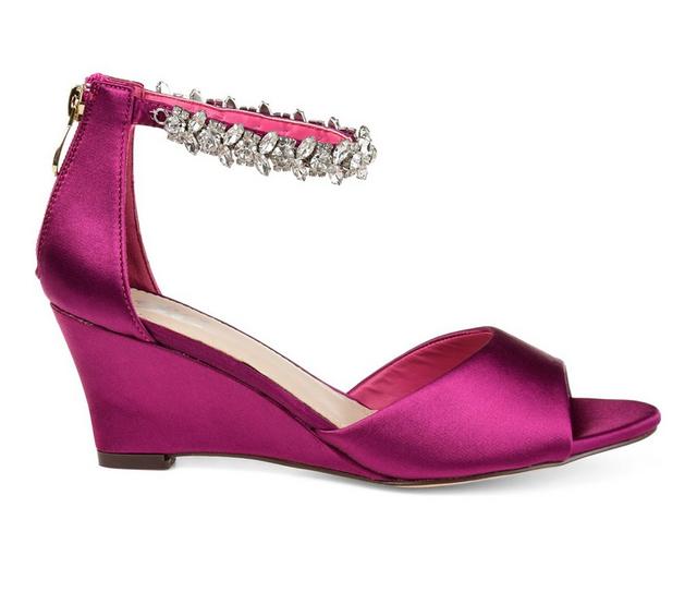 Women's Journee Collection Connor Special Occasion Shoes in Berry color