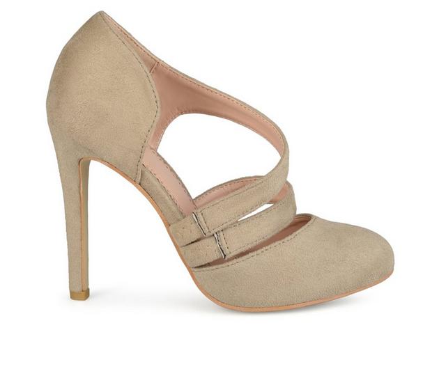 Women's Journee Collection Zeera Pumps in Taupe color